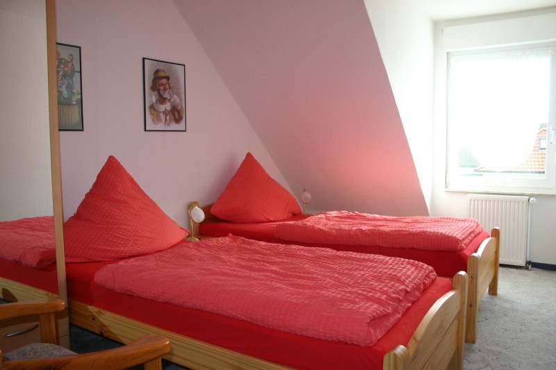 Schlafzimmer 2